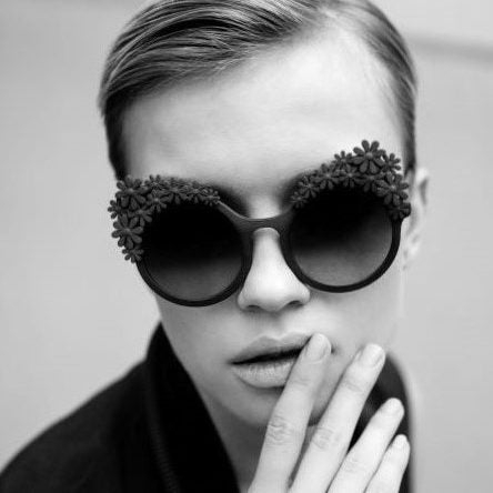 .bijouets presenta CAMBIAMI, è tutta una montatura!