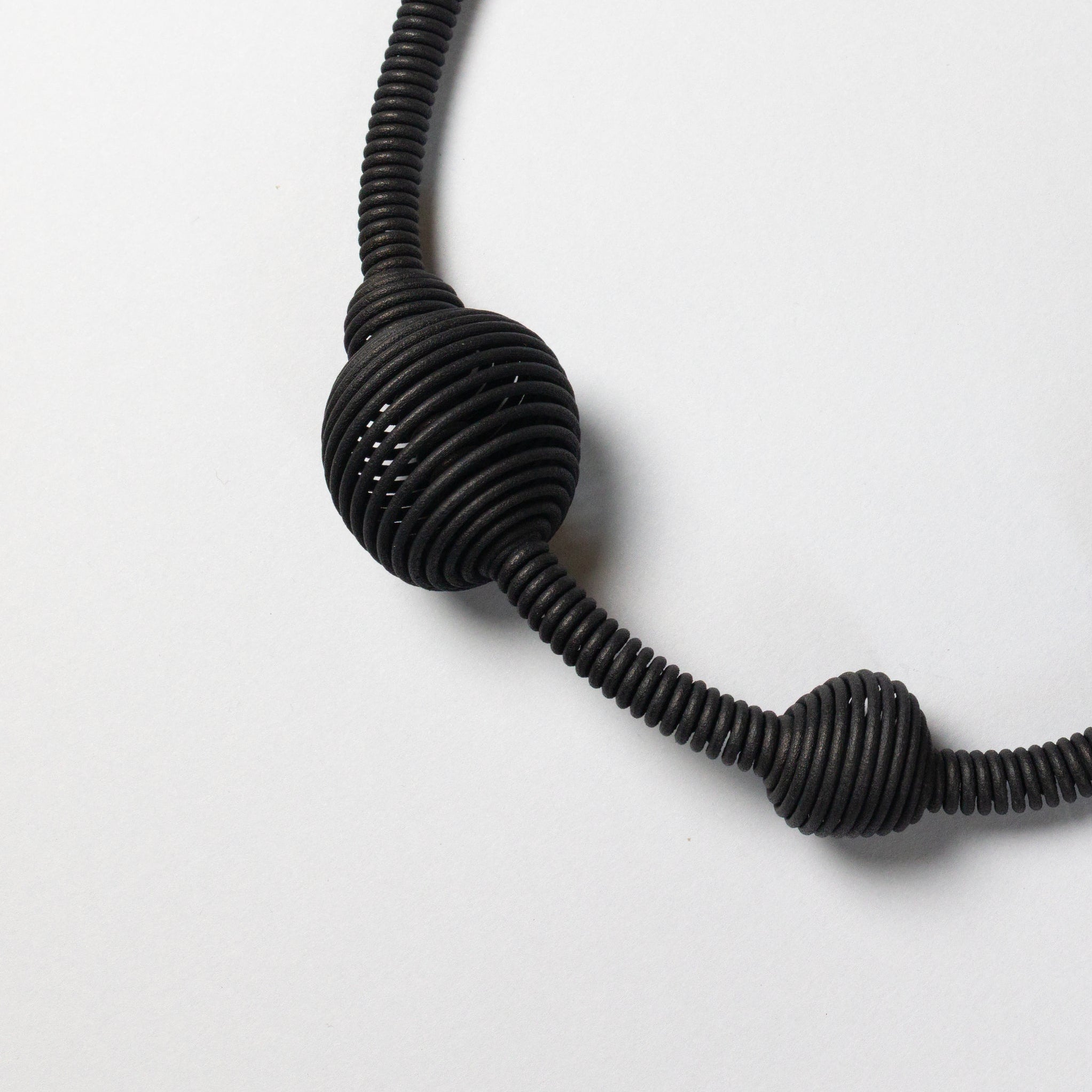 COLLANA_SPIRALE_BLACK.jpg