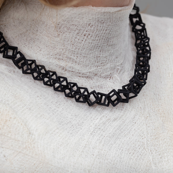 Cubetti – Collana - Worn 2